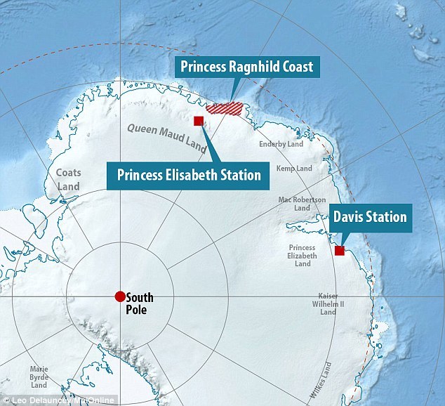 这个撞击坑是在南极洲东部朗希尔德公主海岸的一个冰架发现的。发现撞击坑的研究人员从伊丽莎白公主南极研究站起飞。2004年，澳大利亚戴维斯研究站的科学家发现了疑似陨