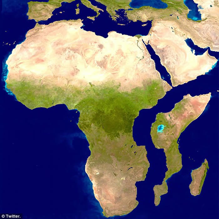 肯尼亚突现数公里大裂缝 非洲大陆恐一分为二
