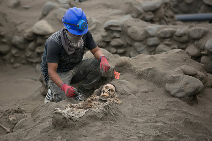 大洪水！秘鲁考古发现56名儿童惨被活人献祭
