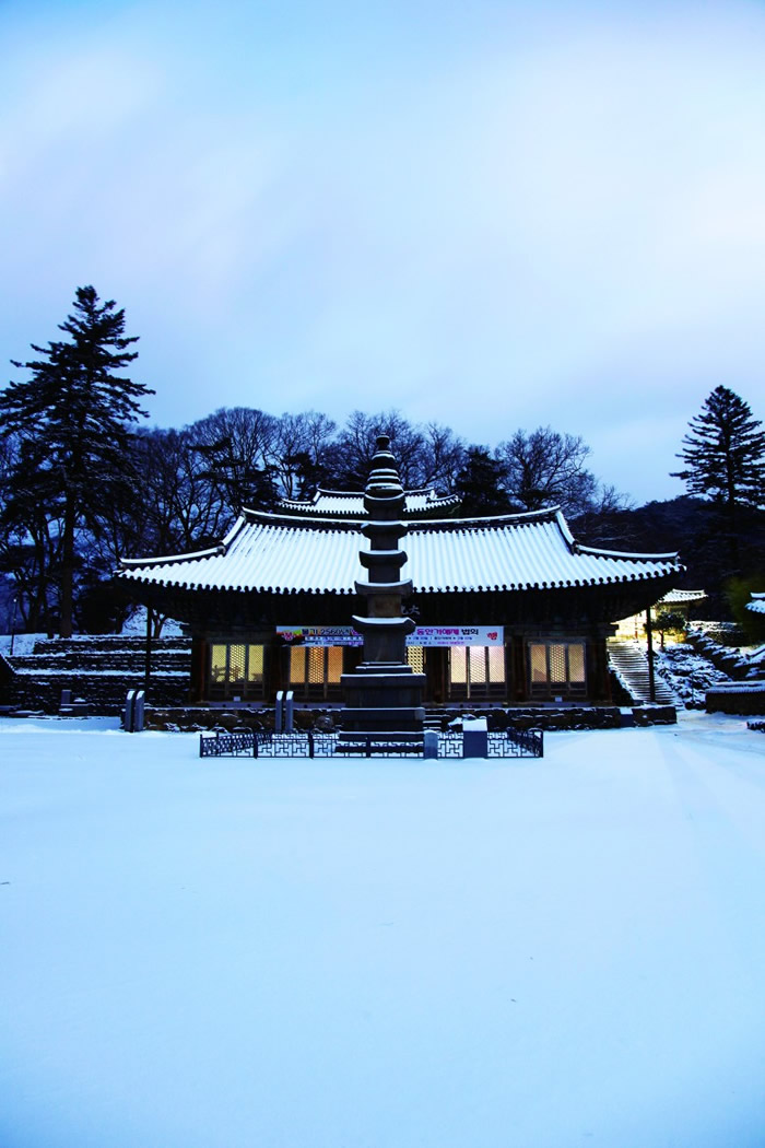 韩国：麻谷寺以山而建，见证佛教在韩国发扬普及。