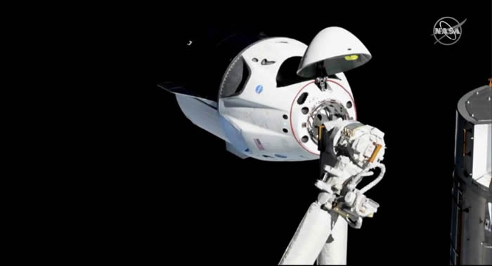 美国太空探索技术公司(SpaceX)：前往国际空间站的“龙”货运飞船的发射推迟到5月1日