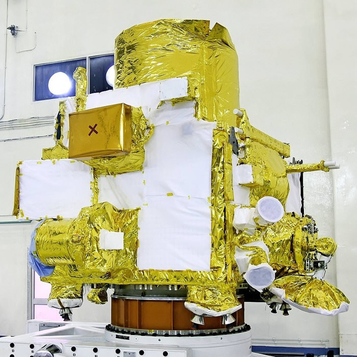 印度月球探测器“月船2号”拍高清月球照片 探测矿物和水