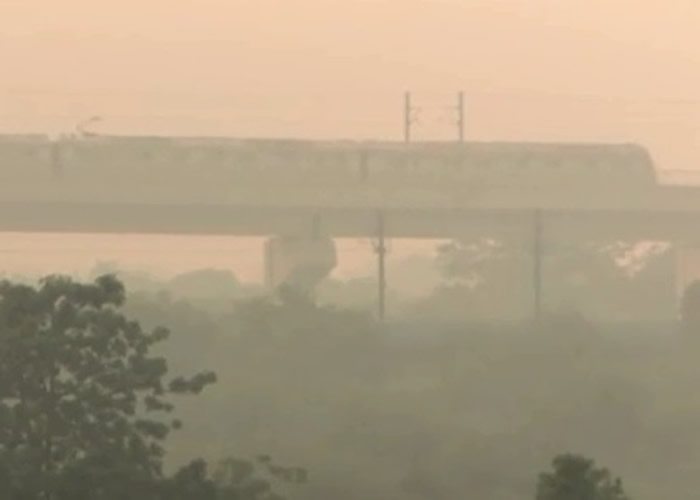 印度首都新德里空气污染达危险程度 马拉松选手担忧