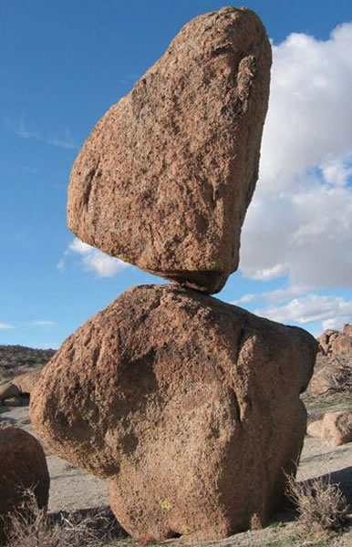 斯坦福大学的科学家等对这些岩石进行了研究，发现它们年龄大约在1万年左右