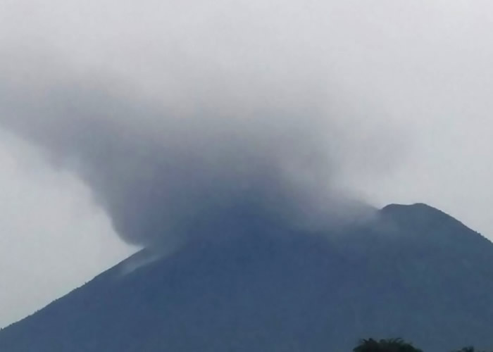 阿贡火山再次活跃。