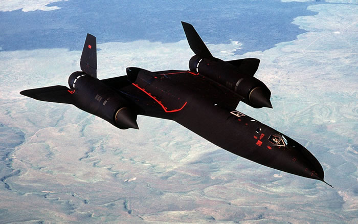 服役32年从未被击落 燃料比威士忌还贵的美军战略侦察机“黑鸟”SR-71