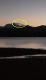 外星人UFO？澳洲昆士兰省女子黄昏发现天边飘着数个长形物体
