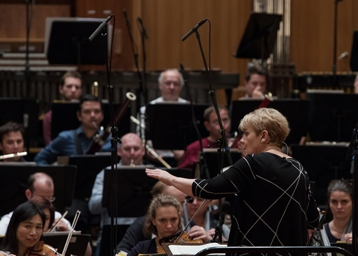 奥地利维也纳广播交响乐团50周年 打破传统首现女指挥Marin Alsop