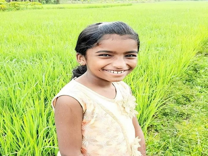 印度喀拉拉邦10岁女童上课遭毒蛇咬伤立即报告 老师却要她继续上课导致其未获及时救治身亡