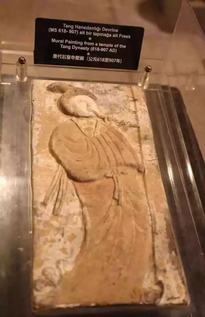 土耳其向中国移交距今1000多年历史的唐代石窟寺壁画和北朝晚期至隋代随葬陶俑