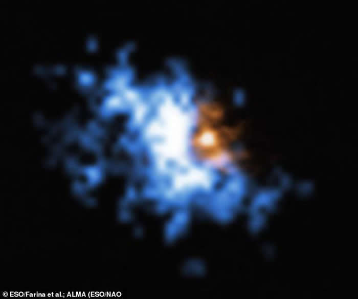 一组国际研究人员利用位于智利的甚大望远镜捕捉到了环绕在星系中心类星体周围的“黑洞食物”的图像。。这张图片显示的是用欧洲南方天文台甚大望远镜上的多单元光谱探测器新