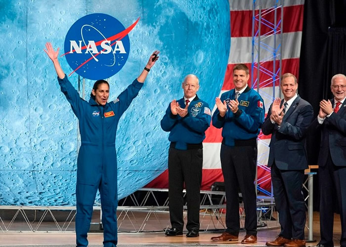 美国太空总署（NASA）举行首个公开的宇航员毕业典礼