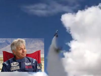 美国疯狂发明家'Mad' Mike Hughes为证明“地球是平的” 乘坐自制火箭升空坠毁身亡