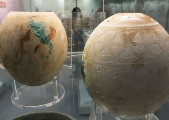 英国大英博物馆“复活蛋”古代鸵鸟蛋是商人从鸵鸟巢穴偷出加工 在尼罗河三角洲买卖