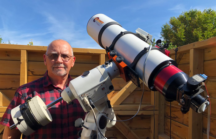 英国肯特郡6旬退休摄影师Paul Andrew在住所花园拍摄出精美太阳喷发等离子图像