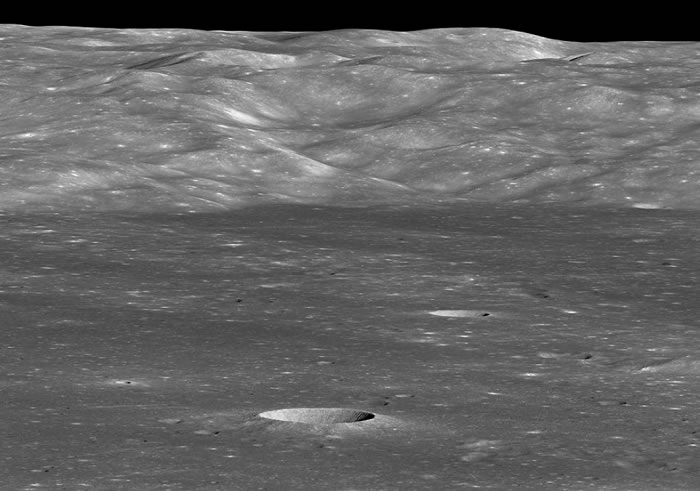 《地球与行星科学快报》：新研究表明月球陨坑的铁和钛含量略高