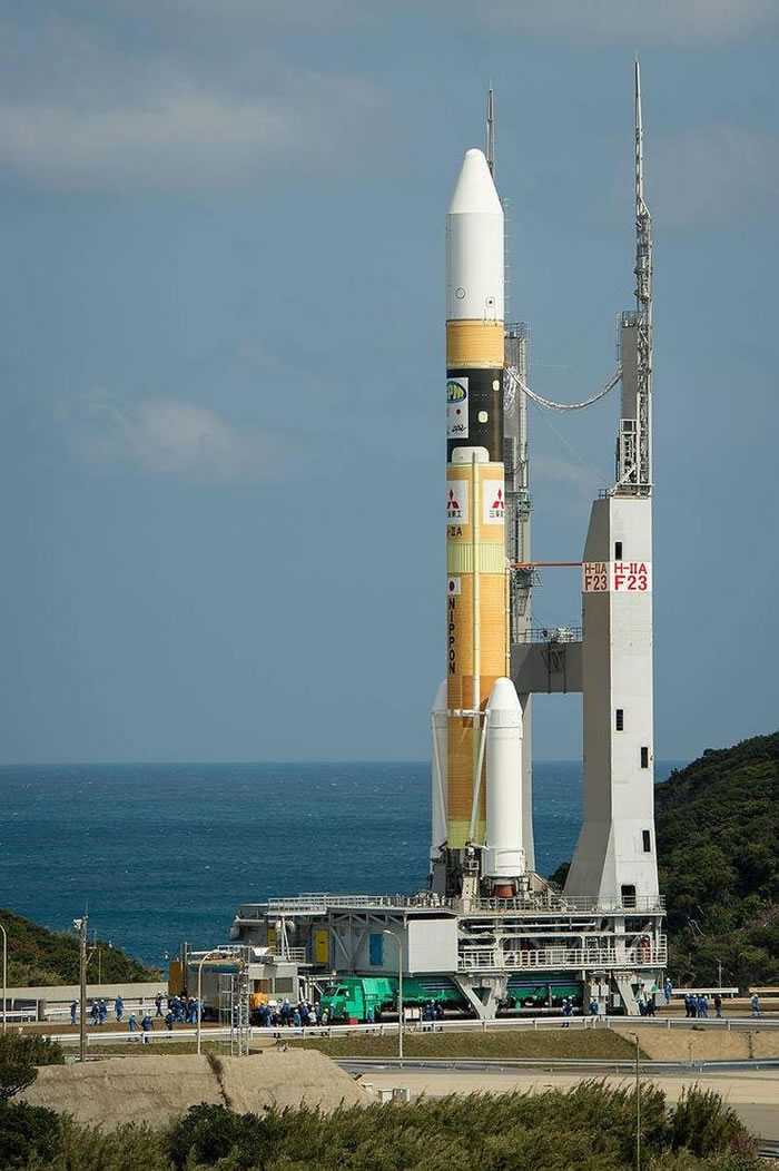 阿联酋希望号火星探测器在日本种子岛航天中心使用H-2A运载火箭发射升空