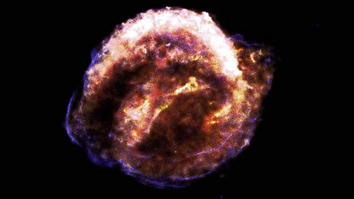 钱德拉X射线天文台记录到超新星残骸以超过每小时2000万英里的速度远离超新星