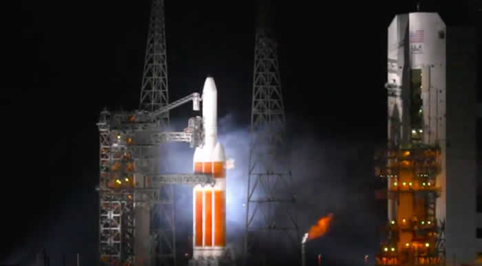 联合发射联盟ULA重型火箭ULA Delta 4 Heavy发射工作在升空前几秒钟中止