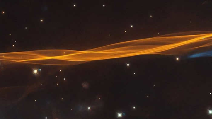 NASA分享天鹅座超新星爆炸冲击波图像