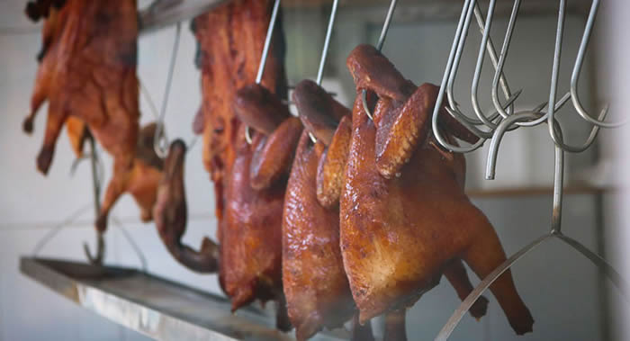 Baltijas Balss网站指出在鸡肉烹饪中最常见的10个错误