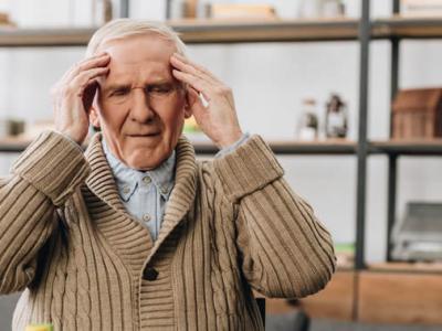 《医学快报》杂志：焦虑加剧的老年人患阿尔茨海默氏病的风险较大