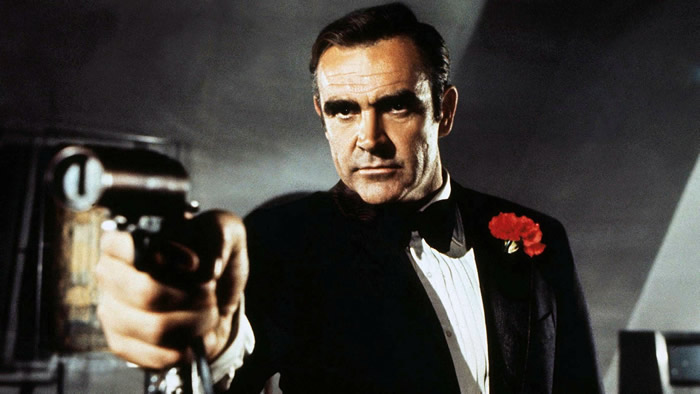 已故男星史恩康纳莱Sean Connery在007电影中使用的华瑟PP手枪以25.6万美元成交