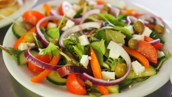 新研究指在晚餐时间吃一顿植物性食物可能“大大 ”降低患心脏病的风险