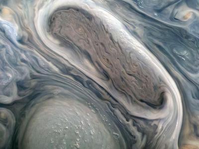 朱诺号航天器"听到"木星的卫星Ganymede（木卫三）飞越的声音