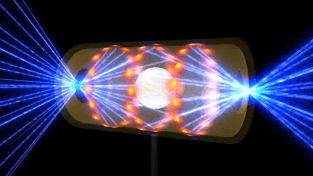 为了产生美国国家点火装置（NIF）的聚变反应，192束激光束会聚在一个微小的燃料芯块周围