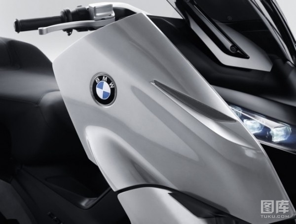 BMW观念速克达Concept C重机车(7)